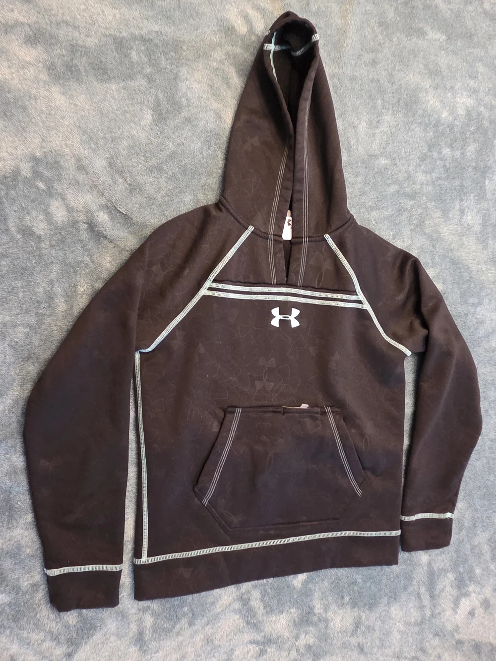 Under Armour Boy's Black Crewneck Hoodie with Contrast Trim